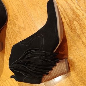 Steve Madden Suede boots